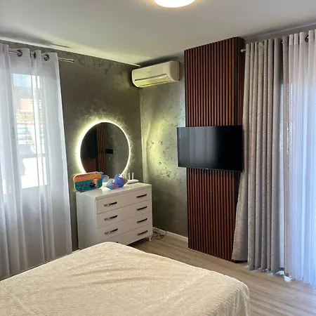 Pogradec Apartment Апартаменты