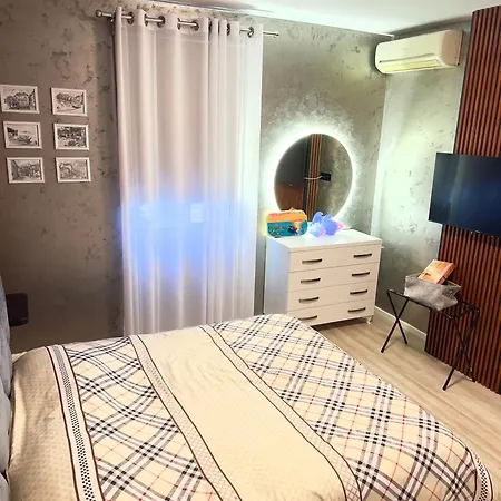 Pogradec Apartment *