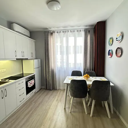 Pogradec Apartment * 포그라데츠