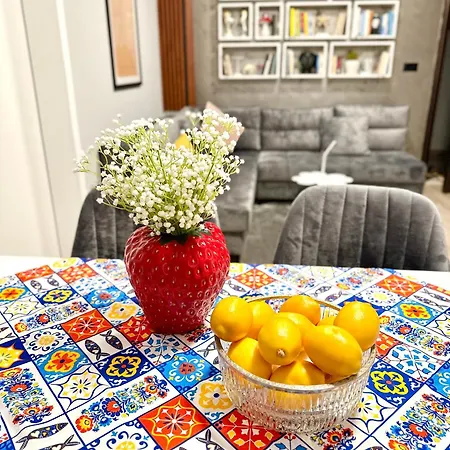 Pogradec Apartment 아파트 *